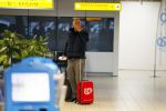 Schiphol 26 oktober 2014
Gordon vertrekt vanaf schiphol voor een reclamestunt van Kitkat naar een onbewoond eiland.
