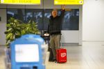 Schiphol 26 oktober 2014
Gordon vertrekt vanaf schiphol voor een reclamestunt van Kitkat naar een onbewoond eiland.