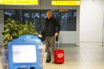 Schiphol 26 oktober 2014
Gordon vertrekt vanaf schiphol voor een reclamestunt van Kitkat naar een onbewoond eiland.