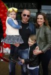 Utrecht 25 oktober 2014
Premiere Woezel en Pip in het beatrixtheater. Jeroen v Koningsbrugge met vrouw en kinderen