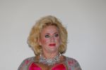 Amsterdam 28 oktober 2014
Presentatie boek Casa Rosso met Jan Otten en Rob v Hulst. Karin Bloemen reikt het eerste boek uit.