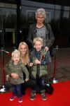 Utrecht 25 oktober 2014
Premiere Woezel en Pip in het beatrixtheater. Kim Stekelenburg met moeder en kinderen