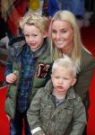 Utrecht 25 oktober 2014
Premiere Woezel en Pip in het beatrixtheater. Kim Stekelenburg met moeder en kinderen