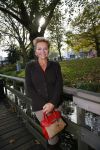 Amsterdam 27 oktober 2014
Presentatie nieuwe castleden Naast Freek Bartels en Bill van Dijk zijn ook Tony Neef (Sonneveld), Mariska van Kolck (Conny Stuart) en Cindy Bell (de lifter) te zien in Sonneveld. Albert Verlinde is de producent.