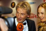 Hilversum 27 oktober 2014
Premiere film pak van mijn hart van Kees v Nieuwkerk. Matthijs v Nieuwkerk met zijn dochter Jet