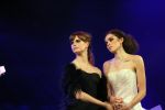 Hilversum 27 oktober 2014
Finale Hollands next top model 2014 HNTM in studio 21 gepresenteerd door Anouk Smulders en Fred v Leer.Finalisten zijn Nicky Opheij Sanne Aisha en Debbie Dhillon. In de jury zitten Freek Koster May Britt Mobach en Dirk Kikstra.