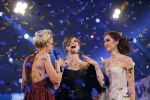 Hilversum 27 oktober 2014
Finale Hollands next top model 2014 HNTM in studio 21 gepresenteerd door Anouk Smulders en Fred v Leer.Finalisten zijn Nicky Opheij Sanne Aisha en Debbie Dhillon. In de jury zitten Freek Koster May Britt Mobach en Dirk Kikstra.