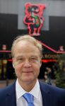 Amsterdam 28 oktober 2014
Presentatie boek Casa Rosso met Jan Otten en Rob v Hulst. Karin Bloemen reikt het eerste boek uit.