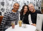 Blaricum 24 oktober 2014
Ruud Gullit met zijn vriendin Maggie Jimenez in Blaricum bij Gordon op de koffie.