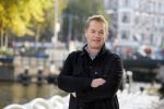 Amsterdam 27 oktober 2014
Presentatie nieuwe castleden Naast Freek Bartels en Bill van Dijk zijn ook Tony Neef (Sonneveld), Mariska van Kolck (Conny Stuart) en Cindy Bell (de lifter) te zien in Sonneveld. Albert Verlinde is de producent.