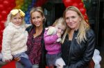 Utrecht 25 oktober 2014
Premiere Woezel en Pip in het beatrixtheater. Wendy v Dijk met dochter Lizzy en een vriendin