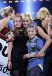 Hilversum 26 oktober 2015
Finale van Hollands next top model HNTM 2015 gepresenteerd door Anouk Smulders en Fred v Leer. De jury bestaat uit Dirk Kikstra May-Britt Mobach en Freek Koster (Touche Models).
De 4 4 finalisten zijn Loiza Lamers, Rachel Swaab Celine Koningstein en Lisa Kapper.
Loiza wordt uiteindelijk HNTM
