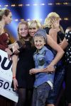Hilversum 26 oktober 2015
Finale van Hollands next top model HNTM 2015 gepresenteerd door Anouk Smulders en Fred v Leer. De jury bestaat uit Dirk Kikstra May-Britt Mobach en Freek Koster (Touche Models).
De 4 4 finalisten zijn Loiza Lamers, Rachel Swaab Celine Koningstein en Lisa Kapper.
Loiza wordt uiteindelijk HNTM