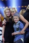 Hilversum 26 oktober 2015
Finale van Hollands next top model HNTM 2015 gepresenteerd door Anouk Smulders en Fred v Leer. De jury bestaat uit Dirk Kikstra May-Britt Mobach en Freek Koster (Touche Models).
De 4 4 finalisten zijn Loiza Lamers, Rachel Swaab Celine Koningstein en Lisa Kapper.
Loiza wordt uiteindelijk HNTM