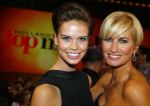 Hilversum 26 oktober 2015
Finale van Hollands next top model HNTM 2015 gepresenteerd door Anouk Smulders en Fred v Leer. De jury bestaat uit Dirk Kikstra May-Britt Mobach en Freek Koster (Touche Models).
De 4 4 finalisten zijn Loiza Lamers, Rachel Swaab Celine Koningstein en Lisa Kapper.
Loiza wordt uiteindelijk HNTM