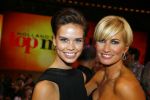 Hilversum 26 oktober 2015
Finale van Hollands next top model HNTM 2015 gepresenteerd door Anouk Smulders en Fred v Leer. De jury bestaat uit Dirk Kikstra May-Britt Mobach en Freek Koster (Touche Models).
De 4 4 finalisten zijn Loiza Lamers, Rachel Swaab Celine Koningstein en Lisa Kapper.
Loiza wordt uiteindelijk HNTM