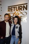Amsterdam 16 oktober 2015
Katja Schuurman opent return to sender winkel op westergasfabriek terrein in Amsterdam. Haar vriend Freek v Noordwijk doet de catering. Birgit Schuurman met Arne Toonen