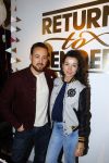 Amsterdam 16 oktober 2015
Katja Schuurman opent return to sender winkel op westergasfabriek terrein in Amsterdam. Haar vriend Freek v Noordwijk doet de catering. Birgit Schuurman met Arne Toonen