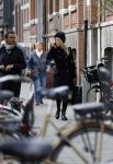 Amsterdam 13 november 2015 
Chantal janzen bellend op straat.