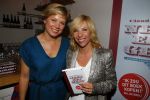 Amsterdam 27 oktober 2015
Boekpresentatie Claudia de Breij . Ook vriendin Jessica v Geel is aanwezig.