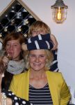 Amsterdam 27 oktober 2015
Boekpresentatie Claudia de Breij . Ook vriendin Jessica is aanwezig. Ex van Claudia Conny Kraaijeveld met hun zoon Bing