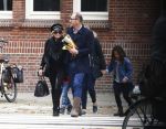 Amsterdam 23 oktober 2015
Connie Breukhoven met Eugene v Dun en haar kleinkinderen