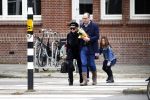 Amsterdam 23 oktober 2015
Connie Breukhoven met Eugene v Dun en haar kleinkinderen
