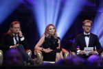 Hilversum 26 oktober 2015
Finale van Hollands next top model HNTM 2015 gepresenteerd door Anouk Smulders en Fred v Leer. De jury bestaat uit Dirk Kikstra May-Britt Mobach en Freek Koster (Touche Models).
De 4 4 finalisten zijn Loiza Lamers, Rachel Swaab Celine Koningstein en Lisa Kapper.
Loiza wordt uiteindelijk HNTM