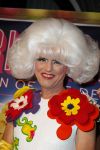 Amsterdam 11 november 2015
Premiere queen of the dessert met oa Jason Donovan Simon Greete Adam Bailey en Philip Childs in carre. Dolly met vriend