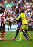 Eindhoven, 30 Augustus 2015
Kompetitie Seizoen 2015/2016
PSV-SC Feyenoord, eindstand 3-1
Eljero Elia krijgt een gele kaart en Kenneth Vermeer houdt hem tegen