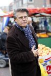 Arnhem 24 oktober 2015
Emile Ratelband doet boodschappen op de markt.