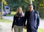 Montferland 25 oktober 2015
Emile Ratelband met zijn nieuwe vriendin Linda Snel bij zijn huis.
