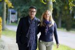 Montferland 25 oktober 2015
Emile Ratelband met zijn nieuwe vriendin Linda Snel bij zijn huis.