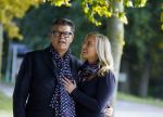Montferland 25 oktober 2015
Emile Ratelband met zijn nieuwe vriendin Linda Snel bij zijn huis.