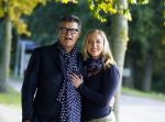 Montferland 25 oktober 2015
Emile Ratelband met zijn nieuwe vriendin Linda Snel bij zijn huis.