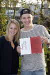 Bunnik 30 oktober 2015
Enzo Knol en zijn vriendin Dee met hun boek