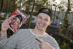 Bunnik 30 oktober 2015
Enzo Knol en zijn vriendin Dee met hun boek