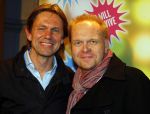 Amsterdam 11 november 2015
Premiere queen of the dessert met oa Jason Donovan Simon Greete Adam Bailey en Philip Childs in carre. Frits Huffnagel met een kennis