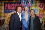 Amsterdam 11 november 2015
Premiere queen of the dessert met oa Jason Donovan Simon Greete Adam Bailey en Philip Childs in carre. Frits Sissing met vrouw
