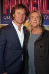 Amsterdam 11 november 2015
Premiere queen of the dessert met oa Jason Donovan Simon Greete Adam Bailey en Philip Childs in carre. Frits Sissing met vrouw