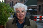 Amsterdam 27 oktober 2015
Boekpresentatie Claudia de Breij . Ook vriendin Jessica is aanwezig. Geert Mak
