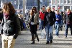 Amsterdam 30 oktober 2015
Harry Mens met zijn Bulgaarse vriendin aan het winkelen in Amsterdam.
