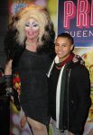 Amsterdam 11 november 2015
Premiere queen of the dessert met oa Jason Donovan Simon Greete Adam Bailey en Philip Childs in carre. Jeffrey Wammes