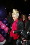 Amsterdam 4 november 2015
Presentatie van de gay issue. Josje Huisman met zus en een vriend