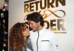 Amsterdam 16 oktober 2015
Katja Schuurman opent return to sender winkel op westergasfabriek terrein in Amsterdam. Haar vriend Freek v Noordwijk doet de catering.