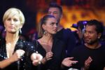 Hilversum 26 oktober 2015
Finale van Hollands next top model HNTM 2015 gepresenteerd door Anouk Smulders en Fred v Leer. De jury bestaat uit Dirk Kikstra May-Britt Mobach en Freek Koster (Touche Models).
De 4 4 finalisten zijn Loiza Lamers, Rachel Swaab Celine Koningstein en Lisa Kapper.
Loiza wordt uiteindelijk HNTM. Kim Feenstra met ....