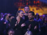 Hilversum 26 oktober 2015
Finale van Hollands next top model HNTM 2015 gepresenteerd door Anouk Smulders en Fred v Leer. De jury bestaat uit Dirk Kikstra May-Britt Mobach en Freek Koster (Touche Models).
De 4 4 finalisten zijn Loiza Lamers, Rachel Swaab Celine Koningstein en Lisa Kapper.
Loiza wordt uiteindelijk HNTM. Kim Feenstra met ....