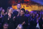 Hilversum 26 oktober 2015
Finale van Hollands next top model HNTM 2015 gepresenteerd door Anouk Smulders en Fred v Leer. De jury bestaat uit Dirk Kikstra May-Britt Mobach en Freek Koster (Touche Models).
De 4 4 finalisten zijn Loiza Lamers, Rachel Swaab Celine Koningstein en Lisa Kapper.
Loiza wordt uiteindelijk HNTM. Kim Feenstra met ....