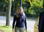 Montferland 25 oktober 2015
Emile Ratelband met zijn nieuwe vriendin Linda Snel bij zijn huis.