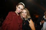 Hilversum 26 oktober 2015
Finale van Hollands next top model HNTM 2015 gepresenteerd door Anouk Smulders en Fred v Leer. De jury bestaat uit Dirk Kikstra May-Britt Mobach en Freek Koster (Touche Models).
De 4 4 finalisten zijn Loiza Lamers, Rachel Swaab Celine Koningstein en Lisa Kapper.
Loiza wordt uiteindelijk HNTM